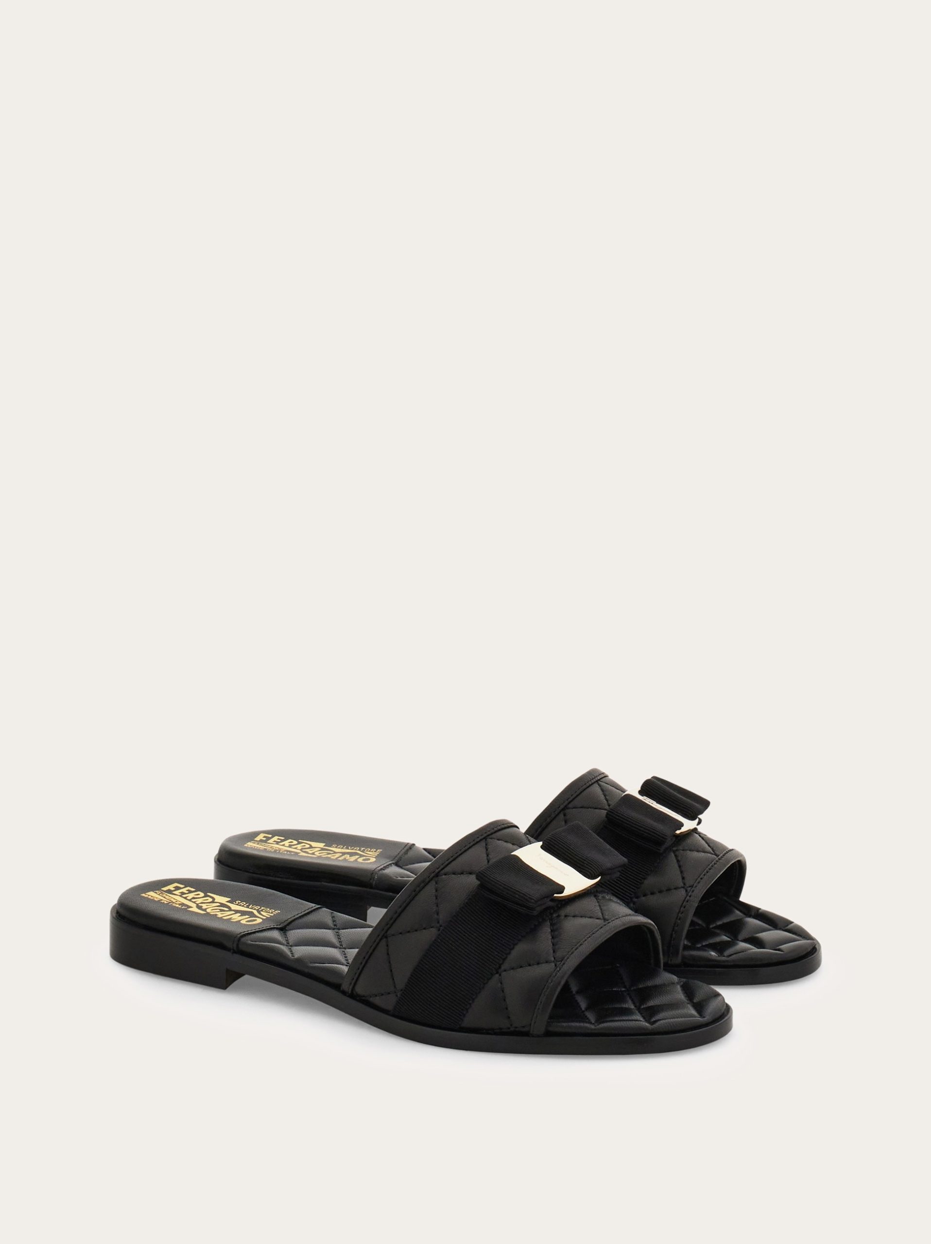 Ferragamo Vara bow quilted slide - Image 5